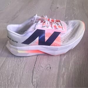New Balance FuelCell SuperComp SC Elite V4 women’s 8.5